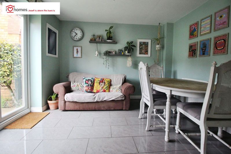 Property photo 3 of 17 Photo 5