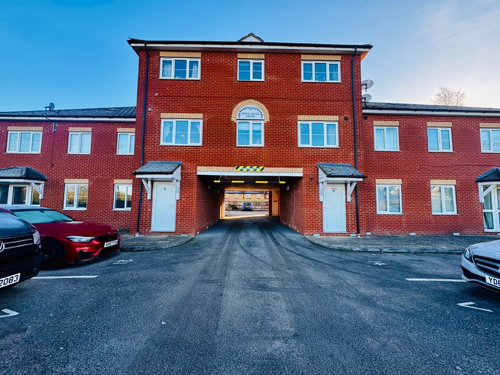 Property photo 1 of 8 Image