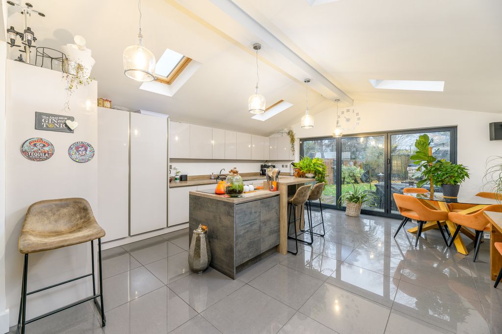 Property photo 2 of 37 13