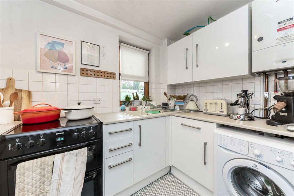 Property photo 3 of 4