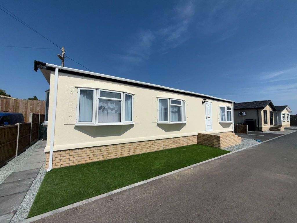 Property photo 1 of 21