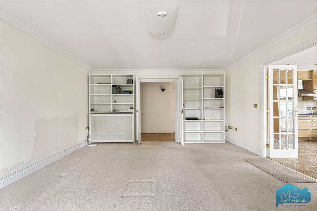Property photo 3 of 17 Picture No. 14