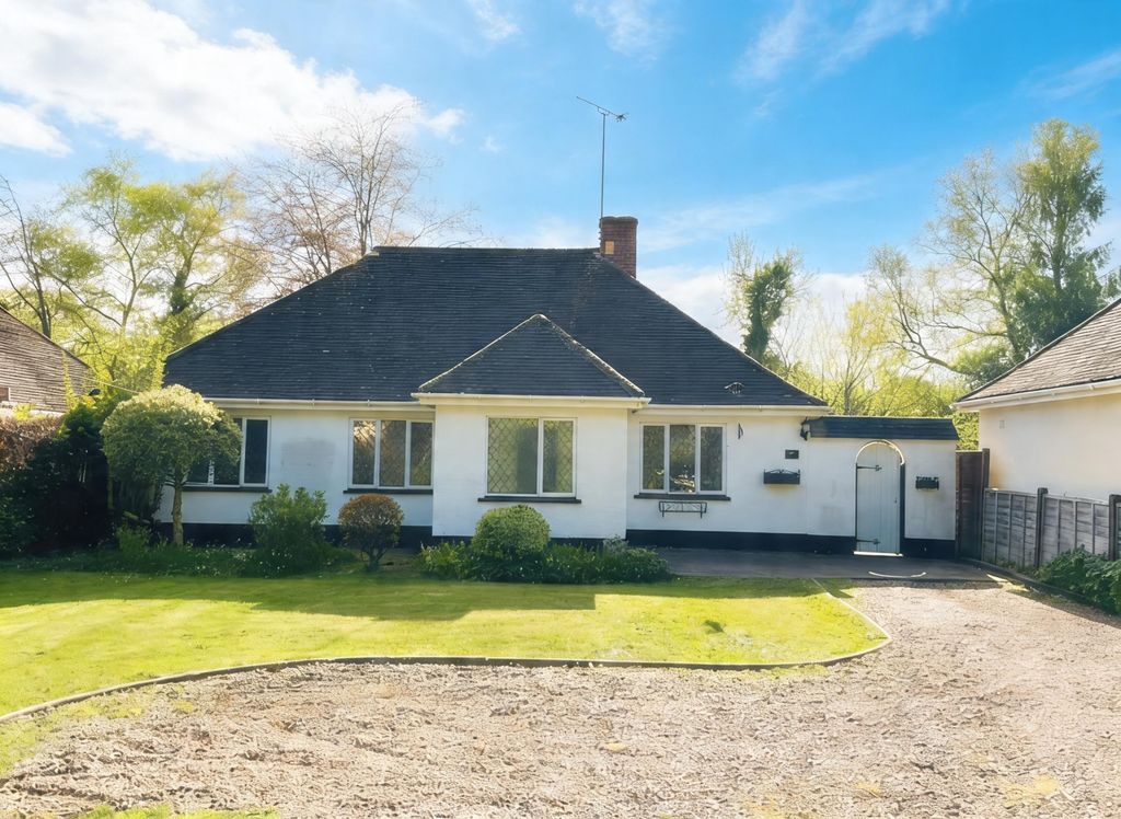 Property photo 1 of 20 2 Bedroom Detached Bungalow