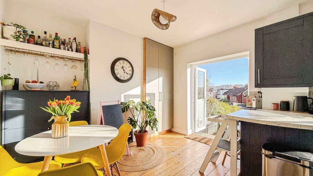 Property photo 1 of 24 Pbox-Img.Jpg