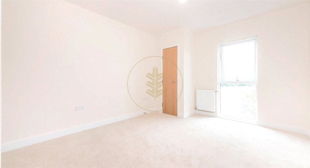 Property photo 3 of 7 Picture No. 21