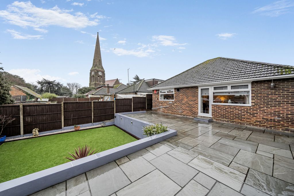 Property photo 1 of 21 Rear Garden