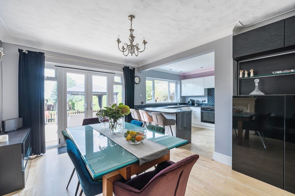 Property photo 3 of 22