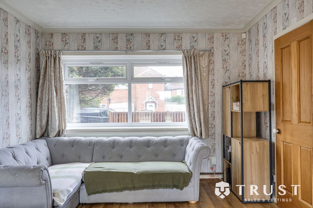 Additional image 11 of 2 bed semi-detached house for saleBevor Crescent, Heckmondwike WF16