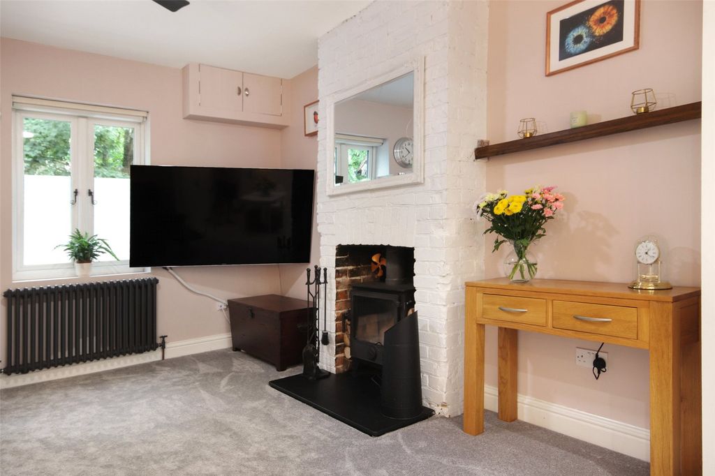 Property photo 3 of 30 Picture No. 23