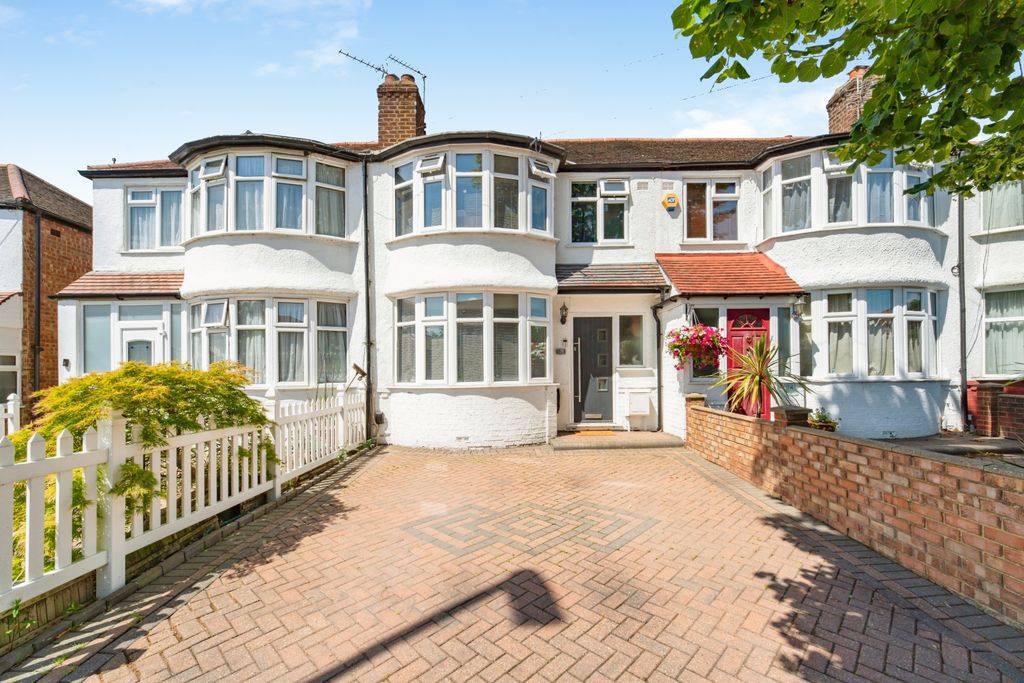 Property photo 3 of 16