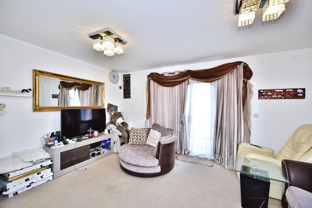 Property photo 2 of 20 Pbox-Img.Jpg