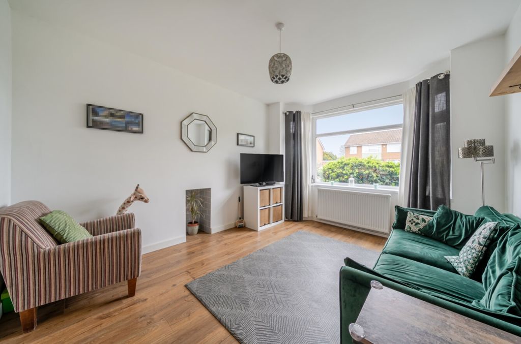 Property photo 3 of 24 1447800-18-69E201F8B6Fa3