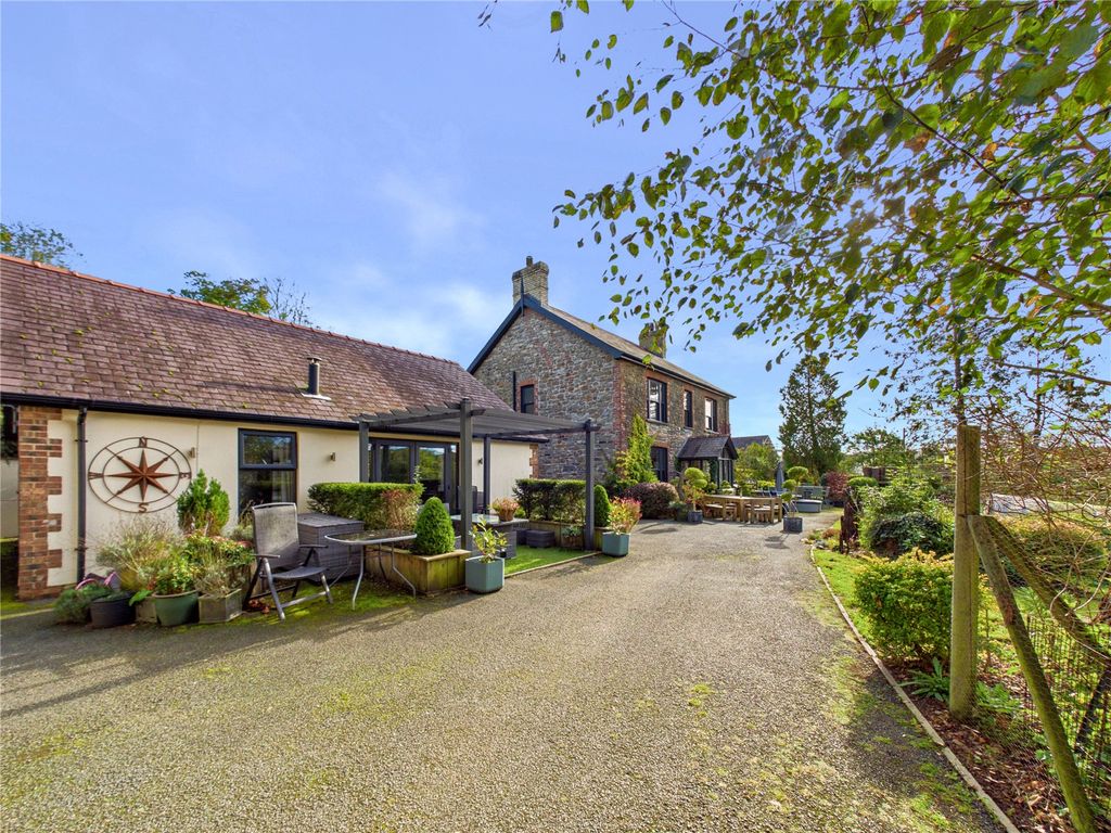 Property photo 2 of 45 Picture No. 55