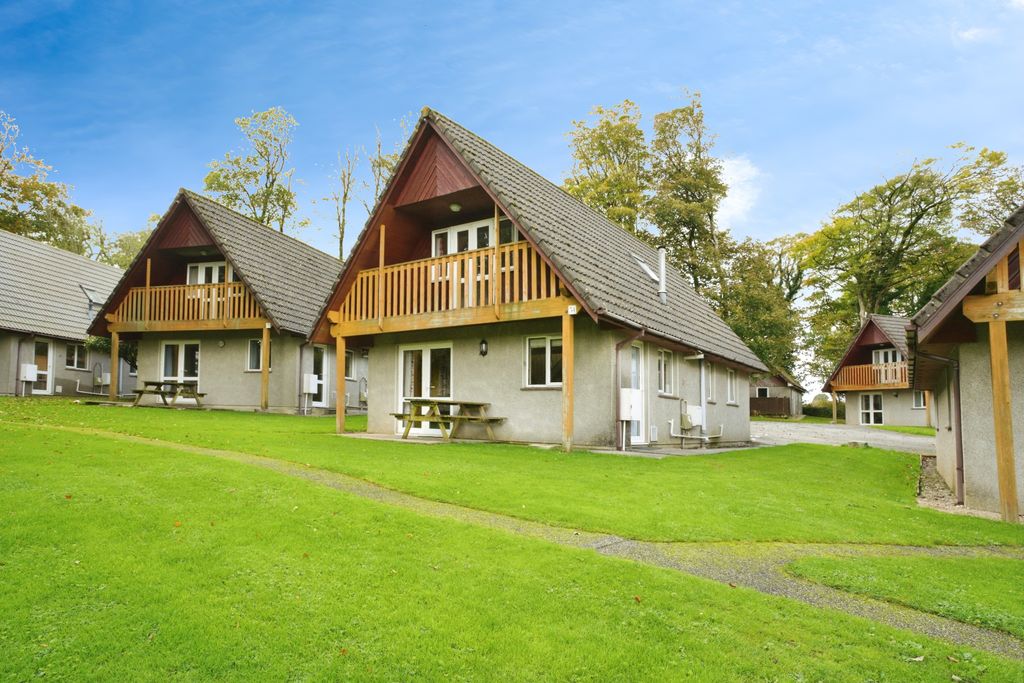 Property photo 1 of 17 Photography