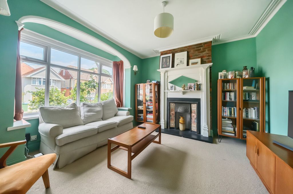 Property photo 2 of 13 1302511-26-68431A...