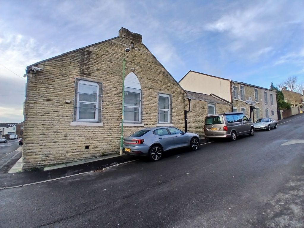 Property photo 1 of 22 Photo 5