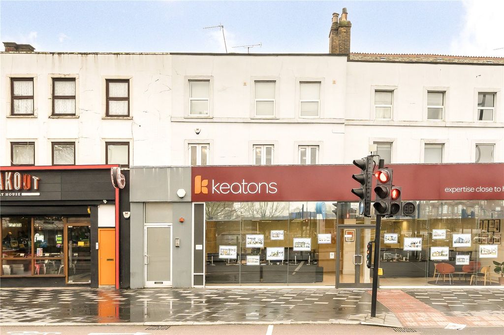 Property photo 1 of 10 External