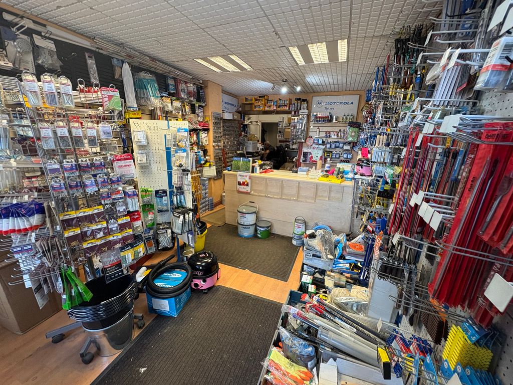 Property photo 2 of 3