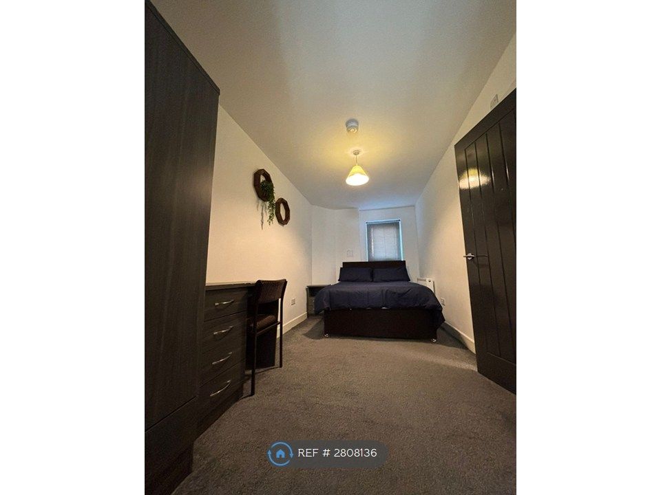 Property photo 1 of 4 Room 2