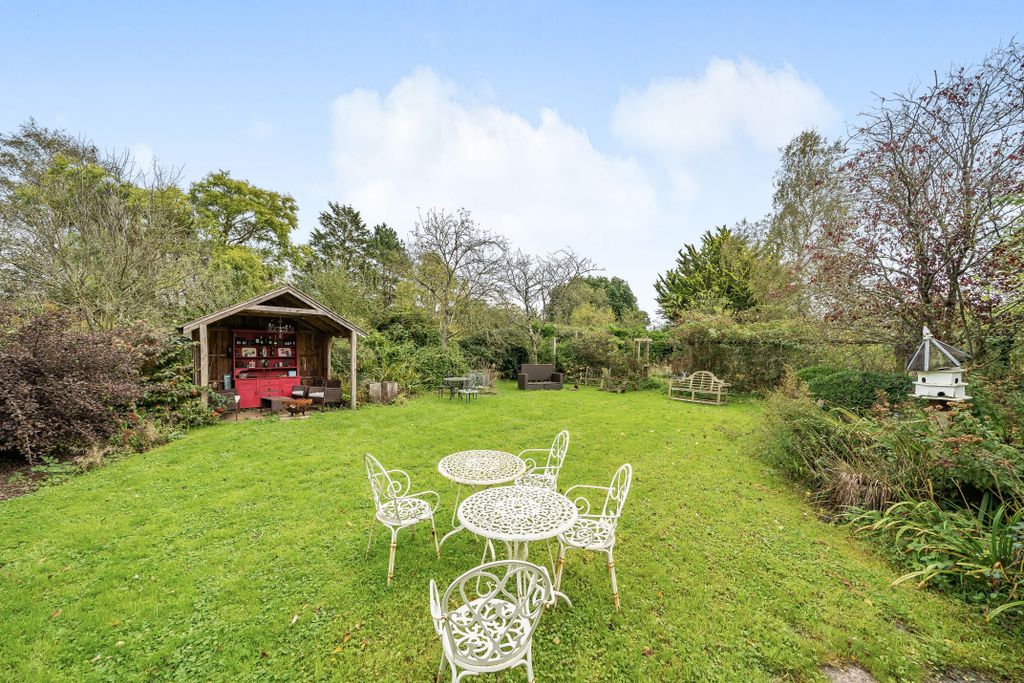 Property photo 3 of 15 Garden