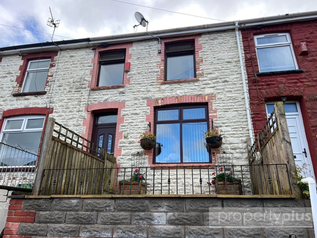 Property photo 1 of 12 Picture No. 16