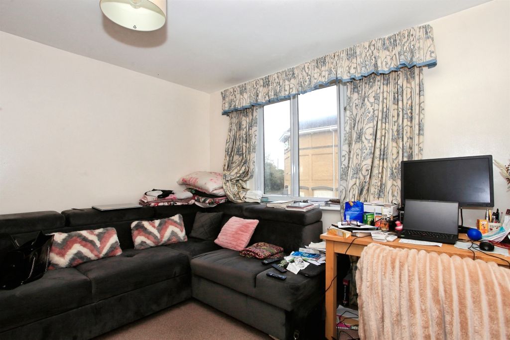 Property photo 3 of 7