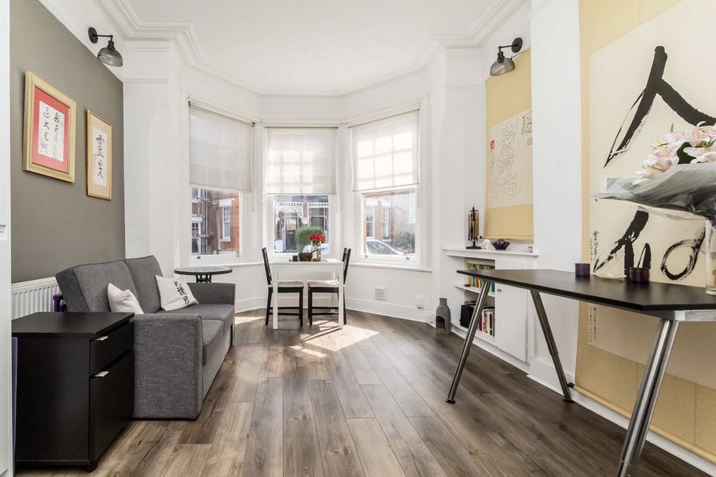 Property photo 2 of 5