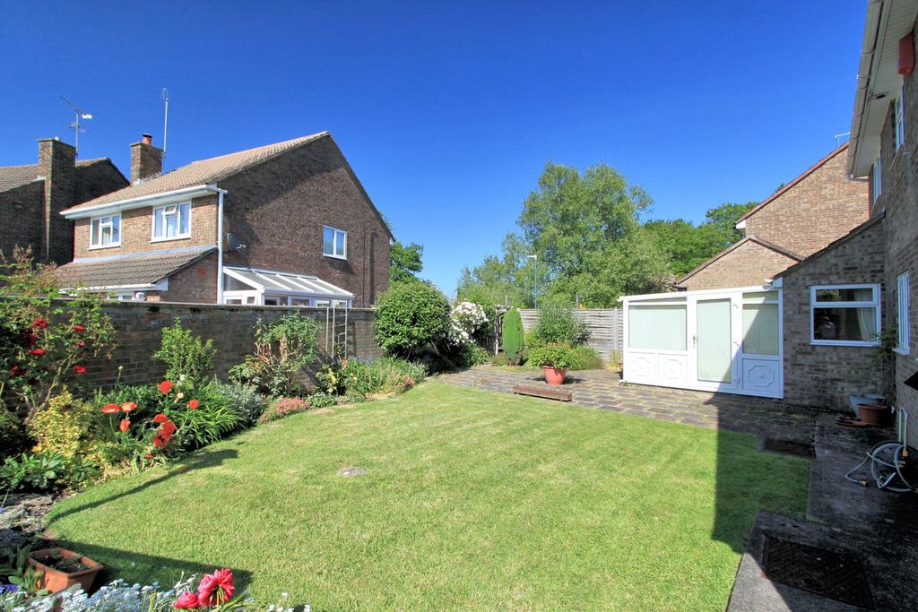 Property photo 2 of 26