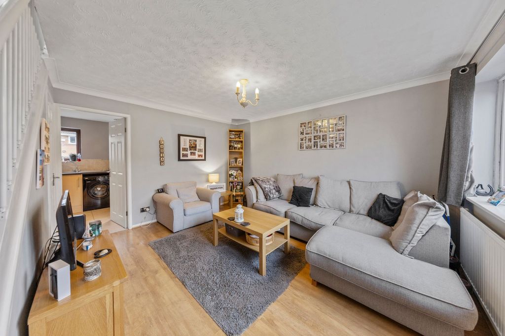 Property photo 3 of 17