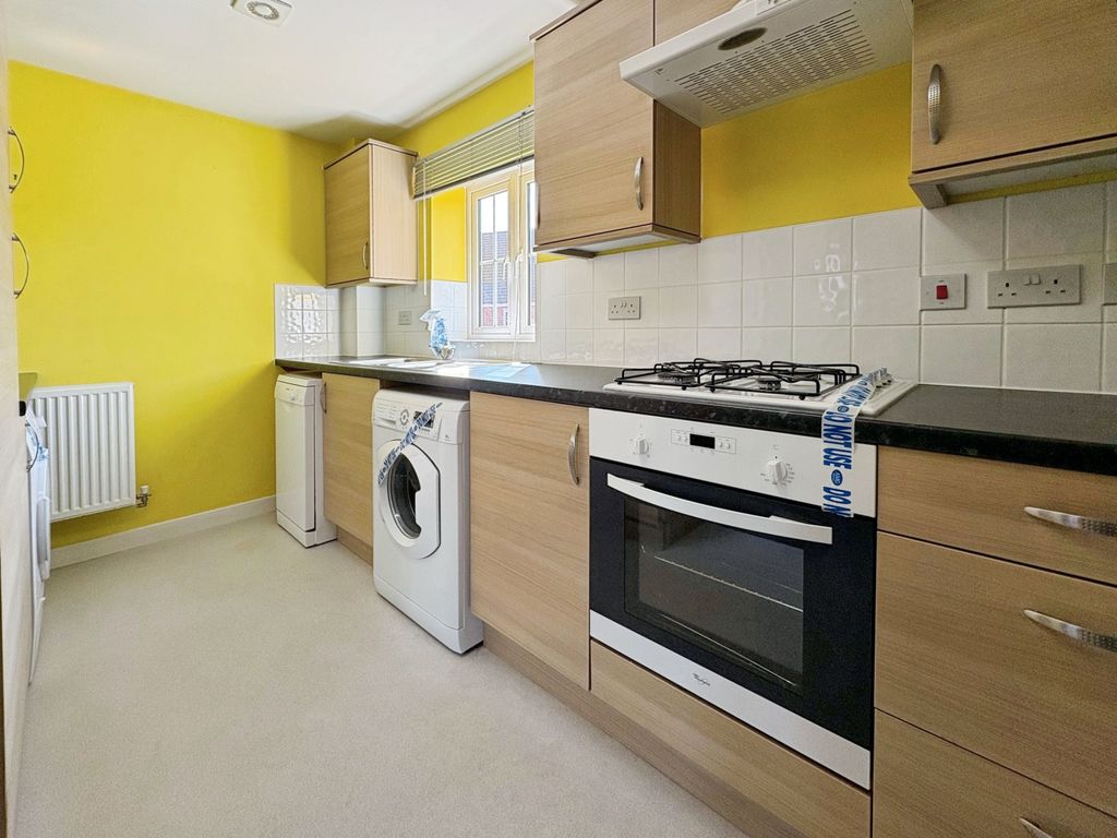 Property photo 2 of 8 d82Daa1F-10