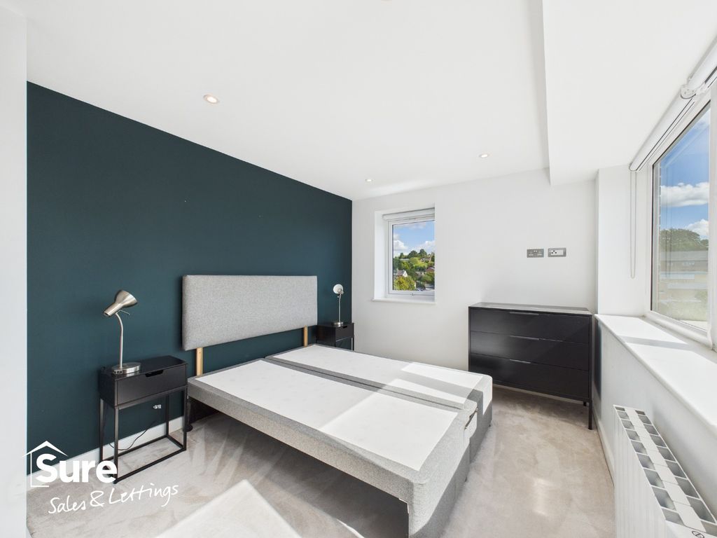 Property photo 2 of 17 4523242