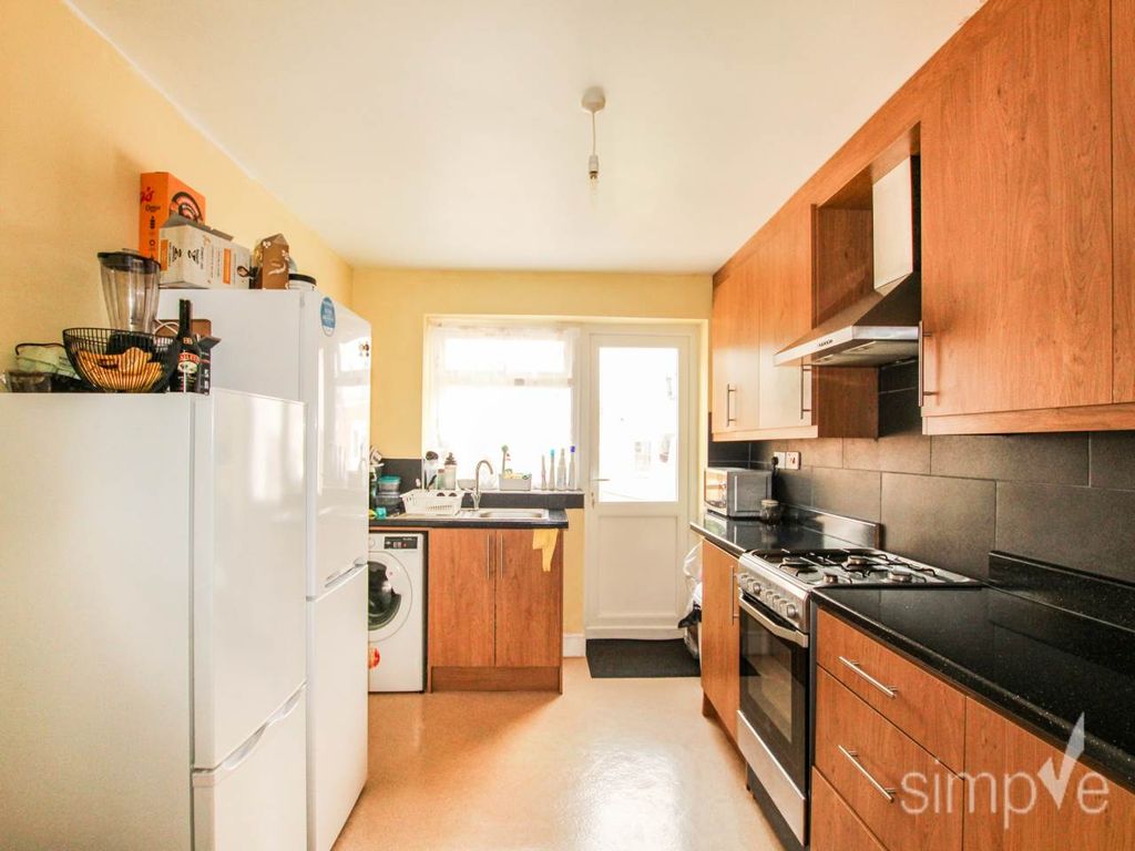 Property photo 1 of 16 Img_5670