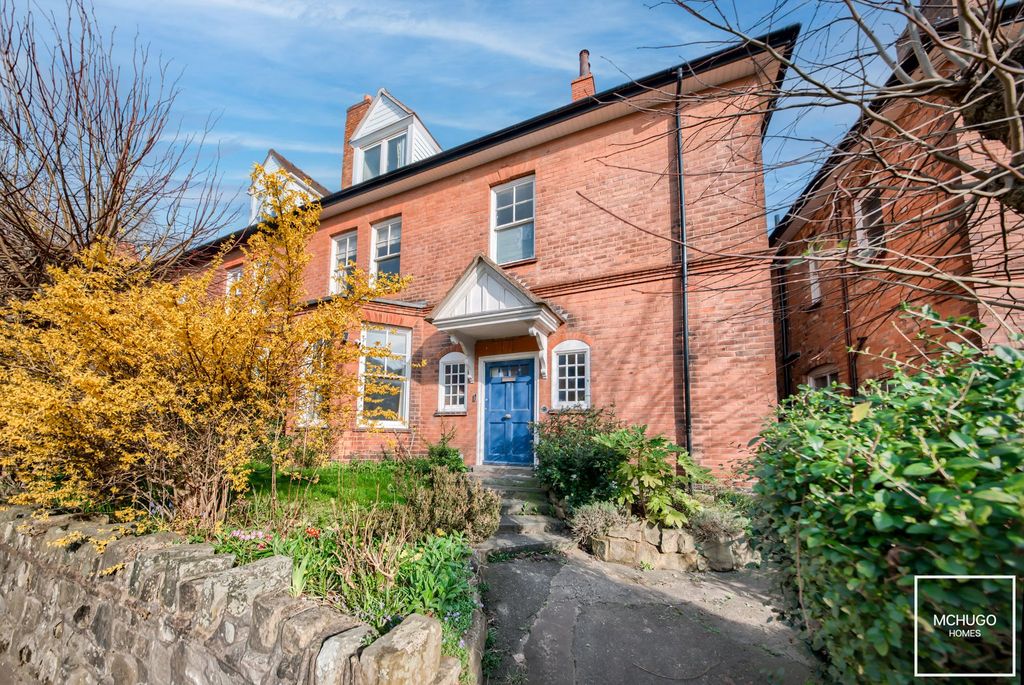 Property photo 1 of 21
