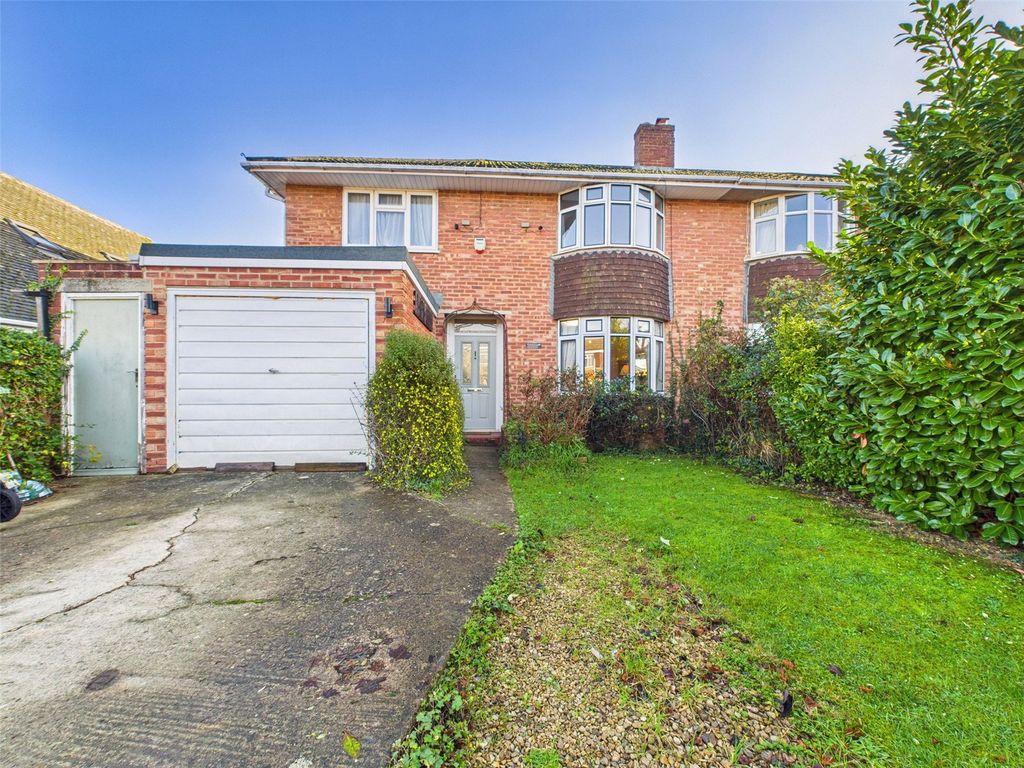 Property photo 2 of 14 Picture No. 16