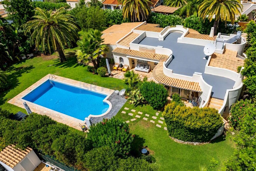 Property photo 1 of 55 3 Bedroom Villa In Vilamoura — Timeless Elegance In An Environment Of Absolute Privacy.