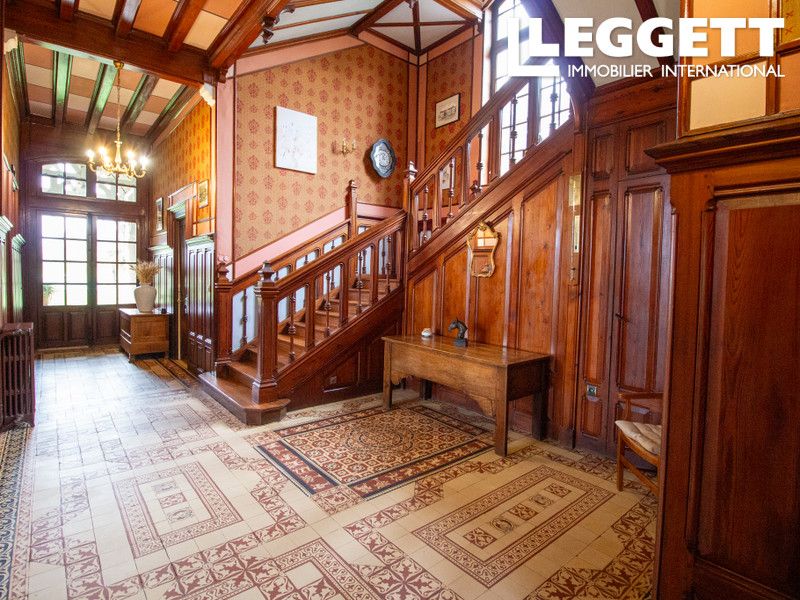 Property photo 2 of 10