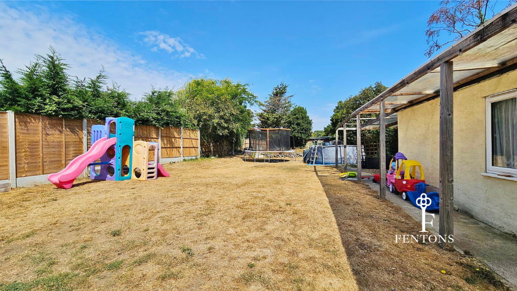 Property photo 2 of 24 Rear Garden