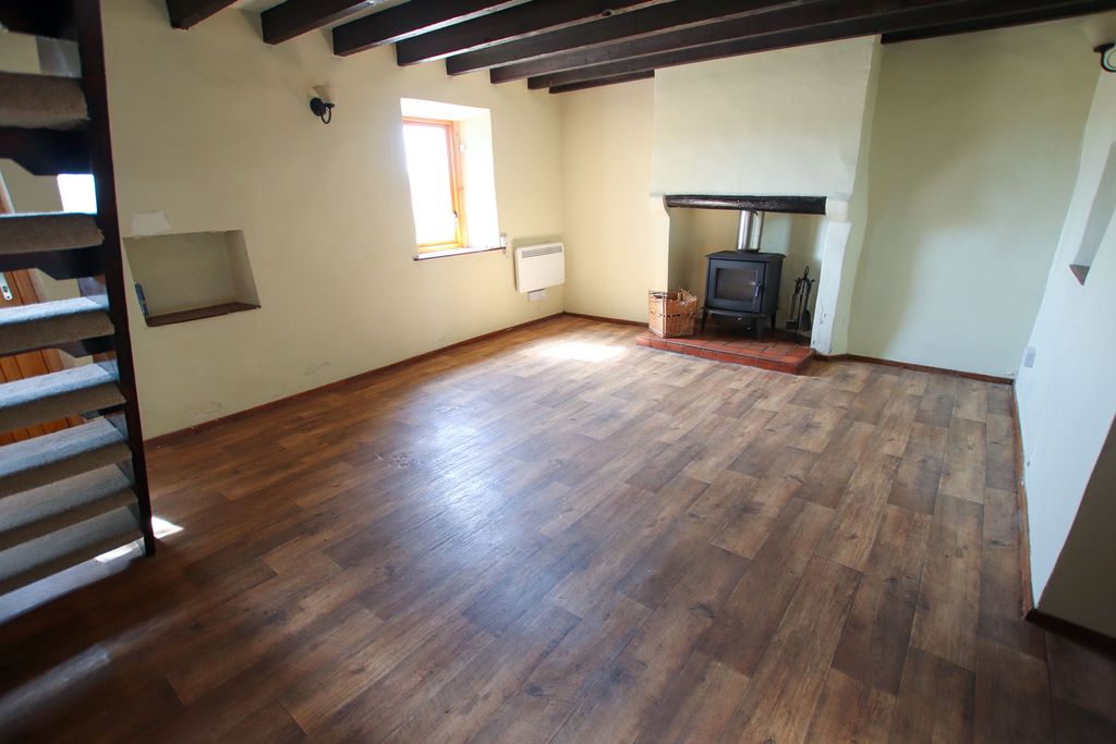 Property photo 3 of 22