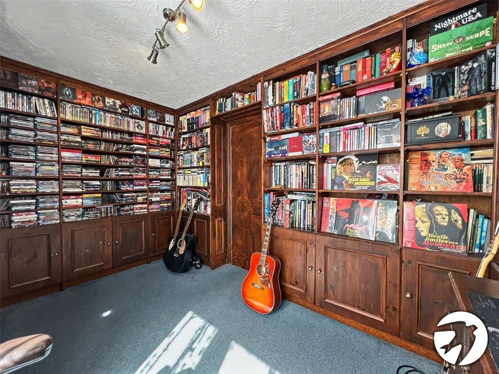 Property photo 3 of 14 Reception Room
