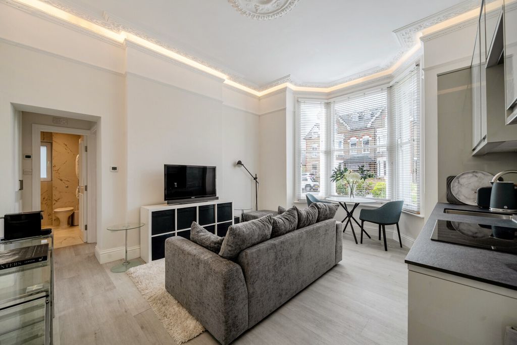 Property photo 1 of 11 1514857-15-1A067d...