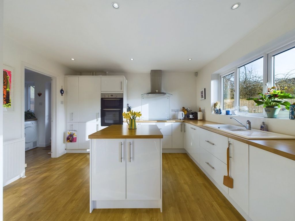 Property photo 2 of 16 Media Image 01