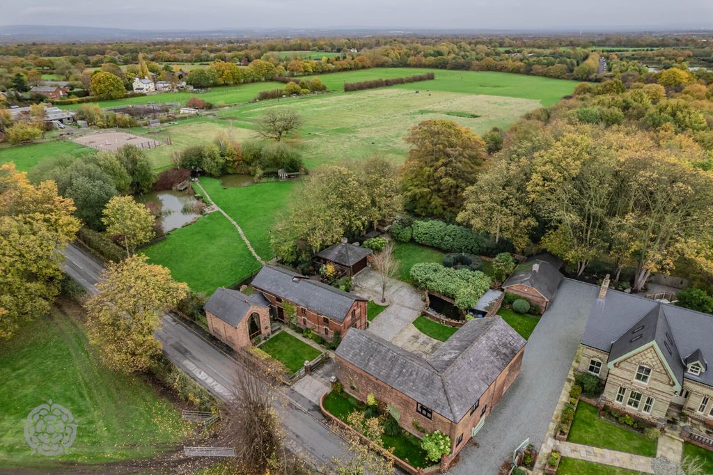 Property photo 1 of 41 Picture No. 58