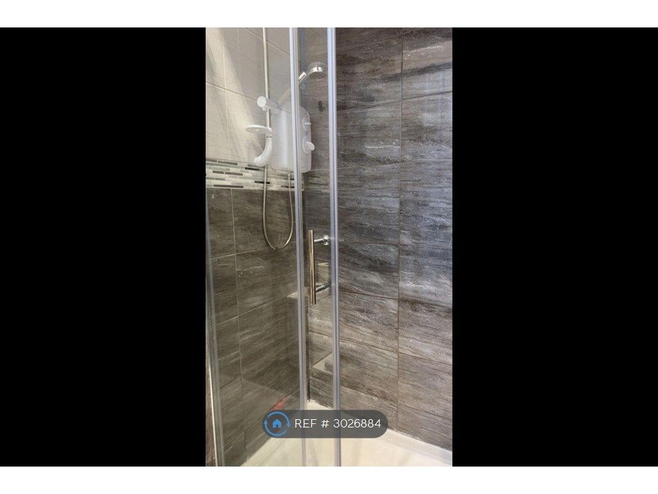 Property photo 3 of 4 Shower