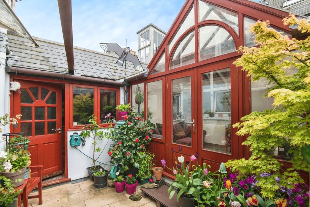 Property photo 1 of 15 Photography