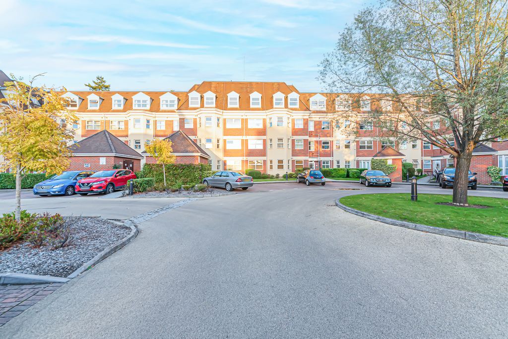 Property photo 1 of 16 3