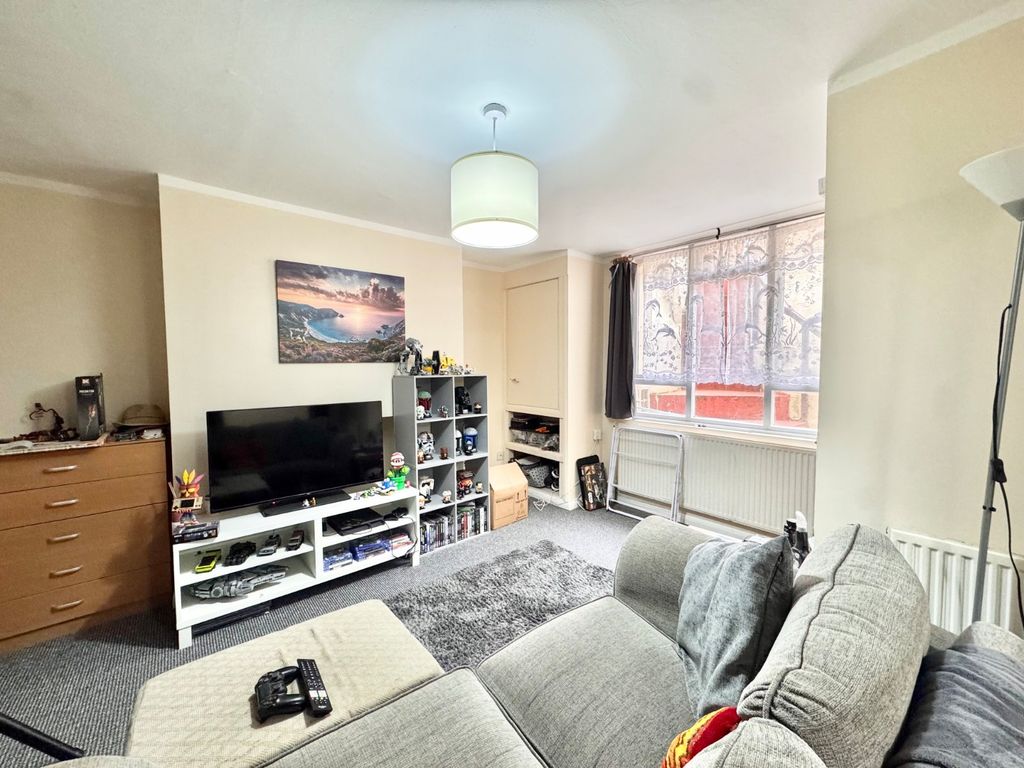 Property photo 2 of 6 Picture 2