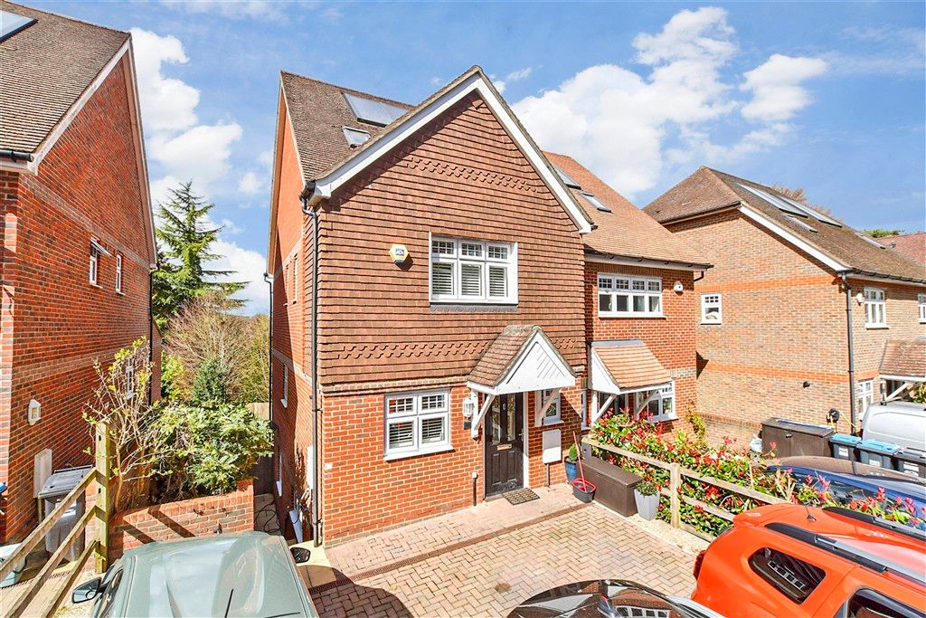 Property photo 2 of 16 External (Web)