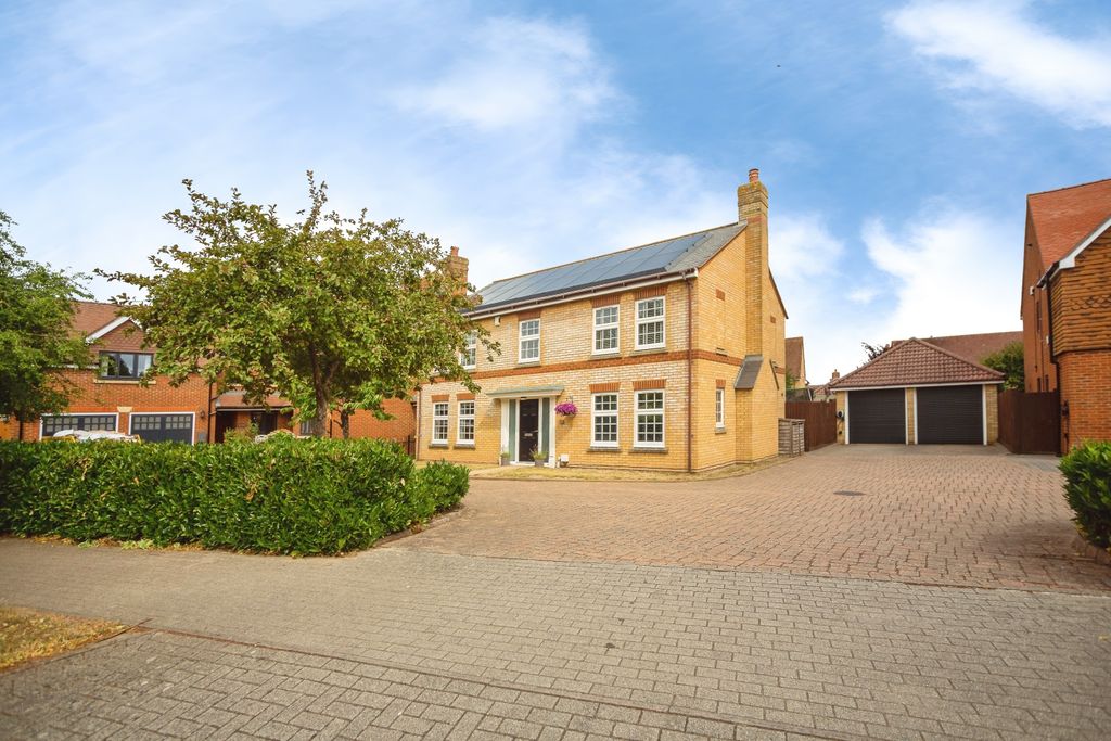 Property photo 1 of 20 243A1221