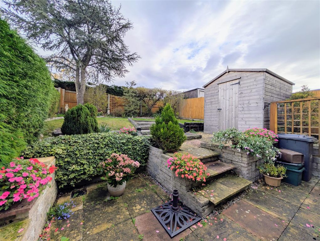 Property photo 3 of 18