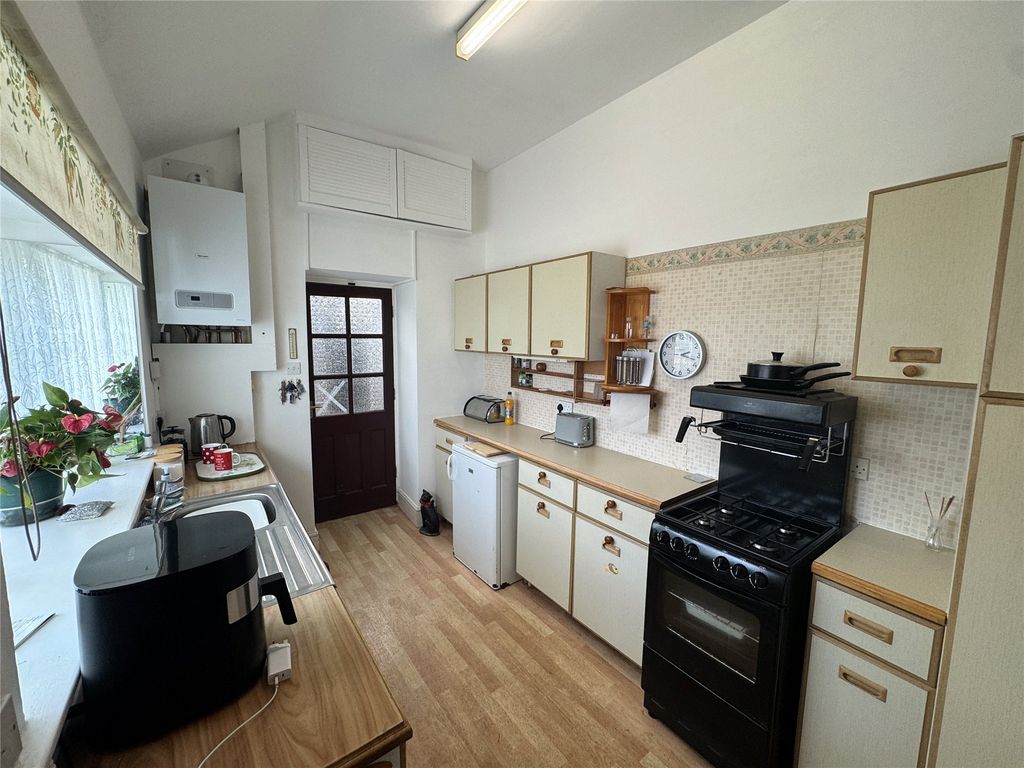 Property photo 2 of 14 Picture No. 57